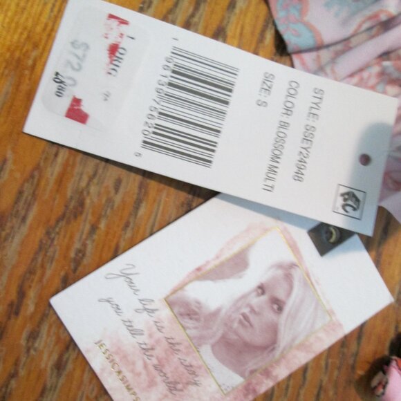 Jessica Simpson Women's Smocked Ruffled Covertible Tankini Top NWT Sz S - Picture 9 of 13